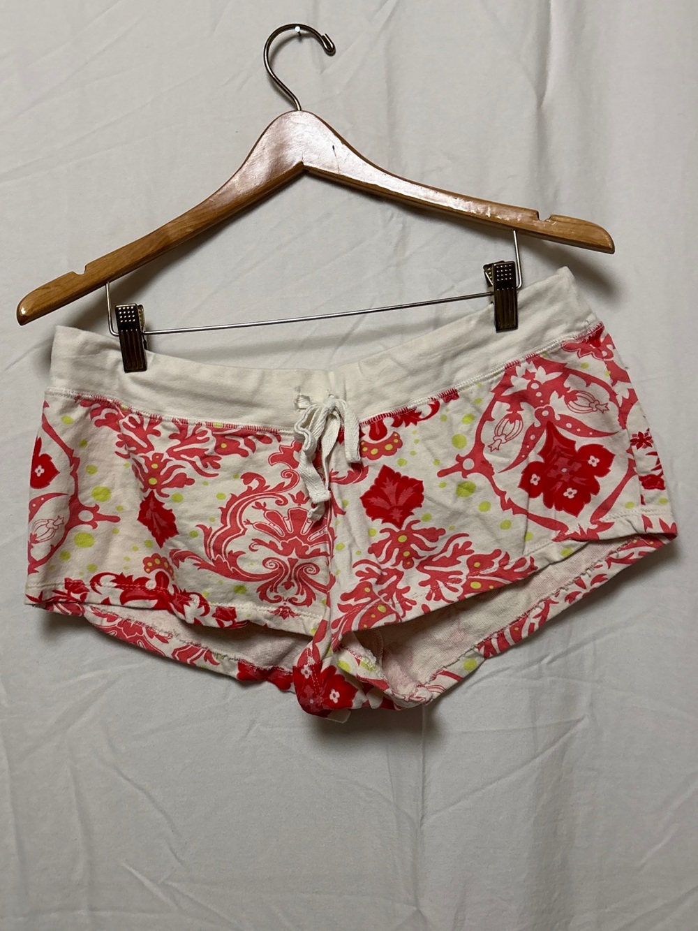 Y2K 725 Originals mini/micro shorts in pink/white paisley pattern